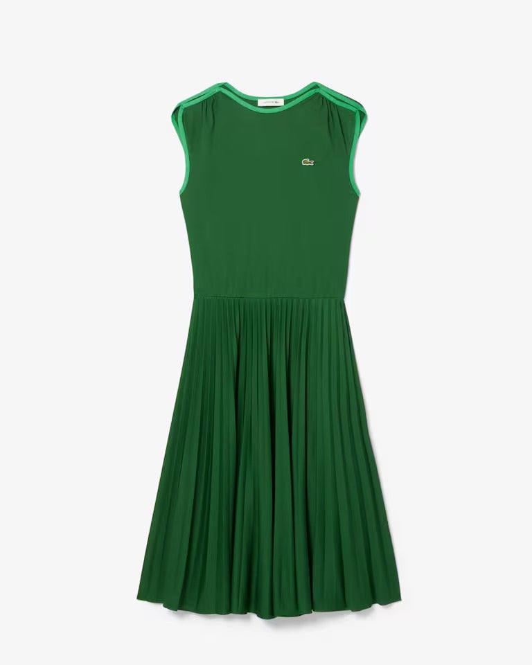 Vestido Feminino Fluido sem Mangas com Saia Plissada em Modelagem Regular