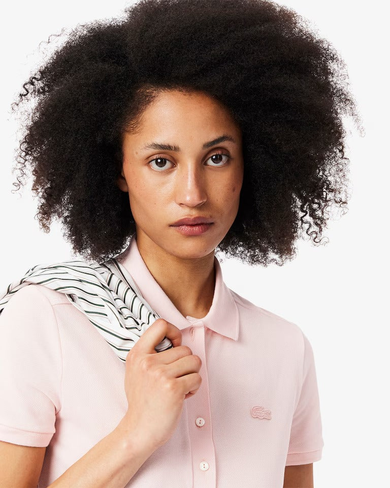 Vestido Polo em Piqué de Algodão com Stretch e Modelagem Ajustada