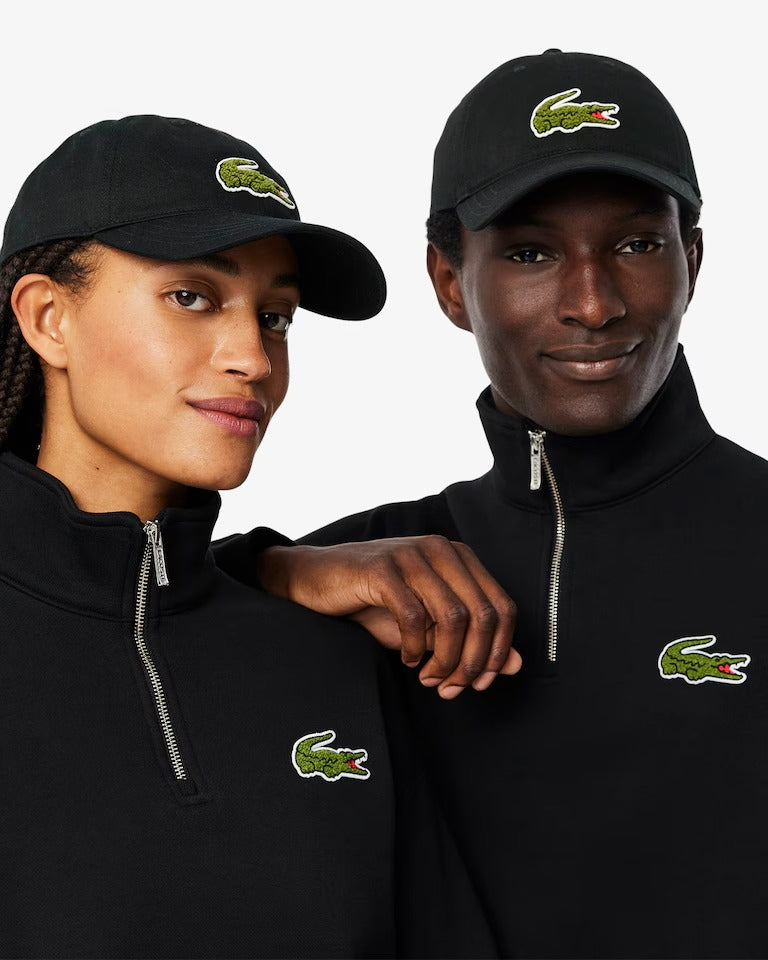 Boné de Sarja com Insígnia de Crocodilo.